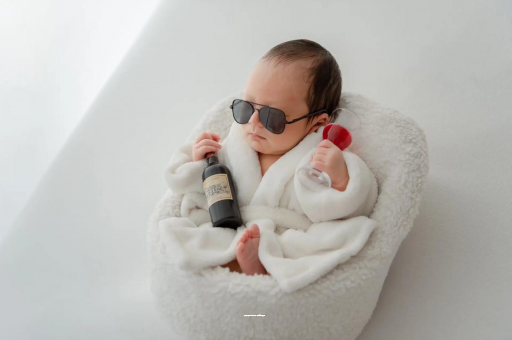 滨州孕妇肚脐眼突出来